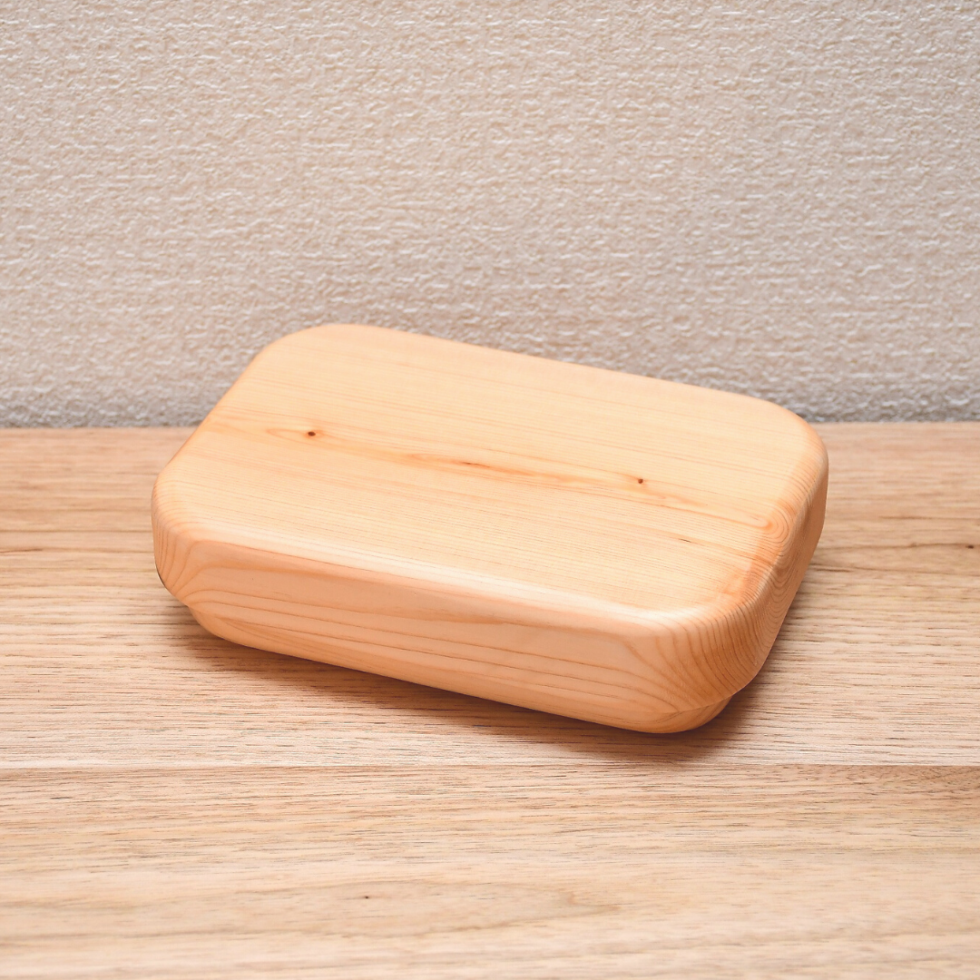 ひのきの弁当箱